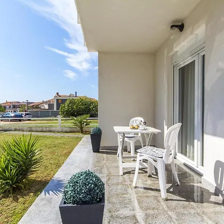 Fuer 2 Personen Ca 45 Qm In Fazana, Istrien Istrische Riviera Apartment